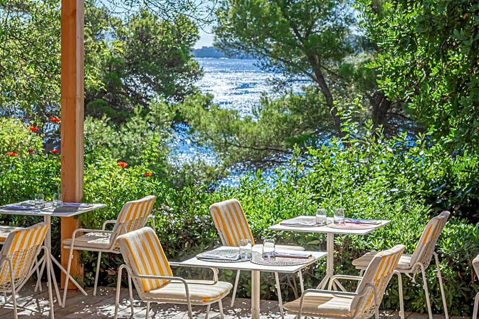 Hôtel Le Provençal - Rénové en 2025 - Bord de Mer
