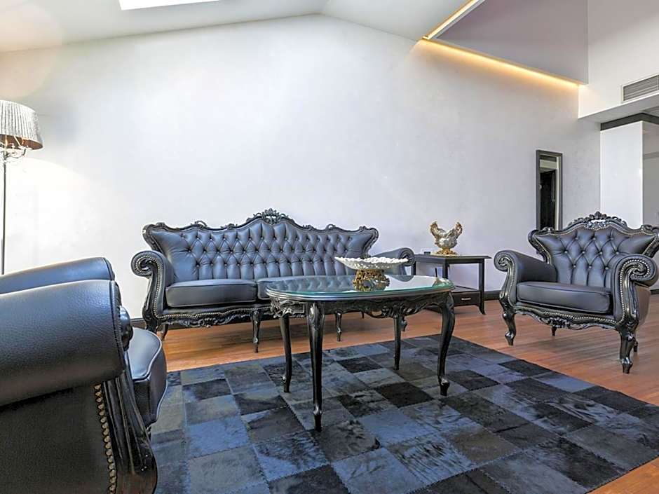 Nova City Garni Hotel Signature Collection