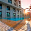 Leaf Port Hotel