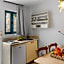 Golden Bay Apartments-Garden Haven