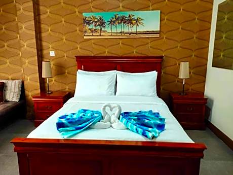 Deluxe Queen Room