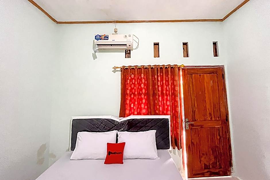 RedDoorz Syariah near RS Bhayangkara Nganjuk