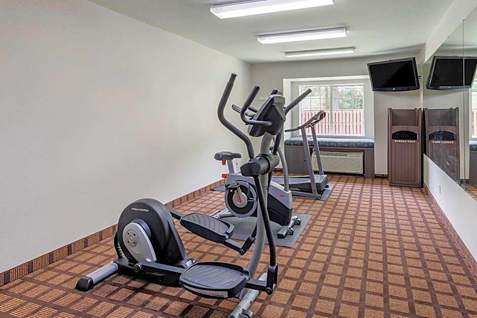 Quality Inn & Suites Longview I-20