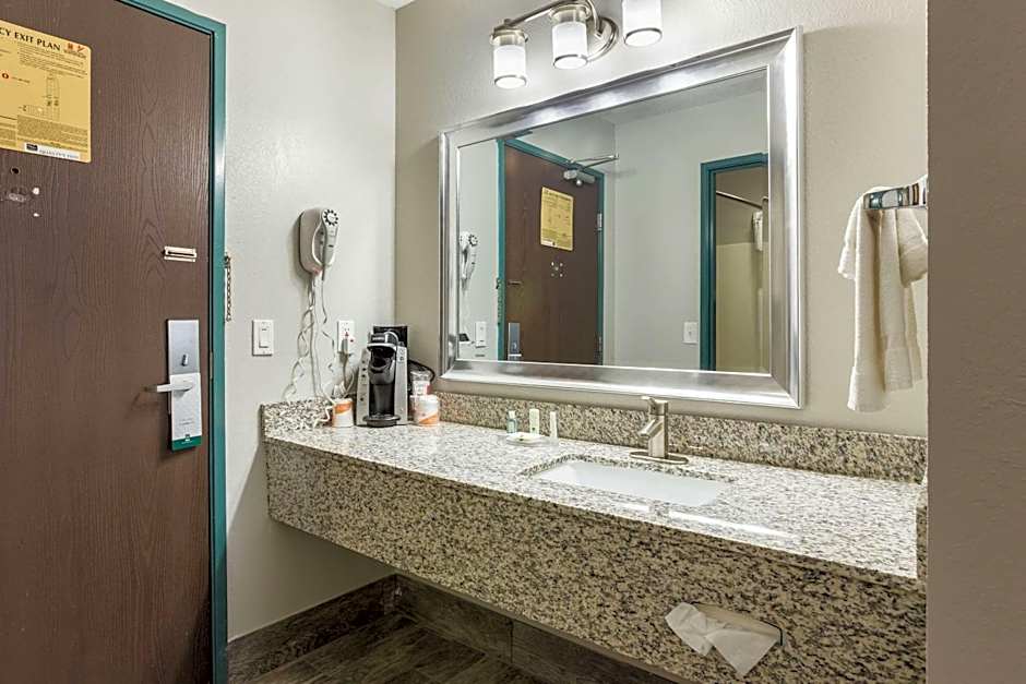 Quality Inn Clare