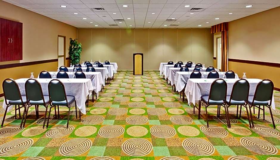 Holiday Inn Bloomington By IHG