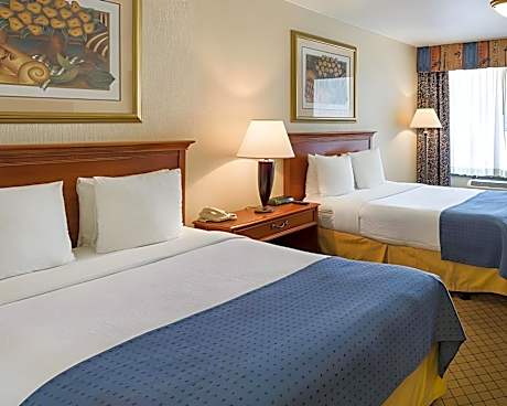 Double Room with Two Double Beds - Non Smoking