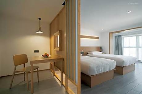 Executive Suite Twin