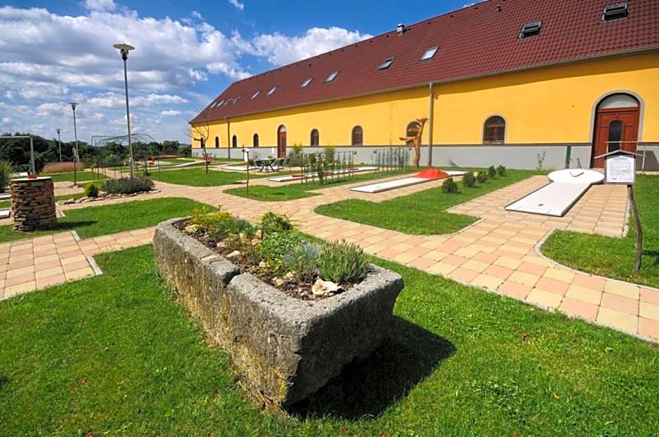 Hotel Restaurant Na Statku