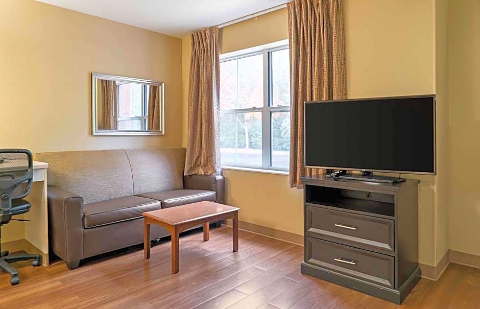 Extended Stay America Suites - Detroit - Novi - Orchard Hill Place