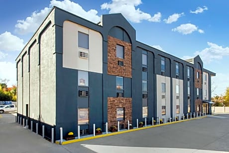 Gallus Stadium Park Inn, Ascend Hotel Collection