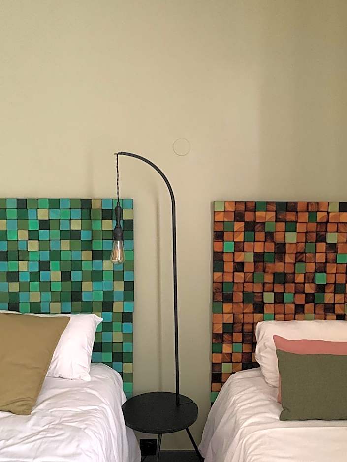 Urban Jungle Hotel Orleans --- ex Grand Hotel