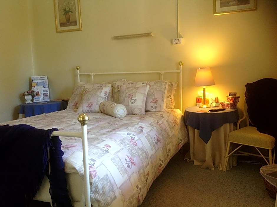 Photo 1 of 5 of Double Room with Shared Bathroom