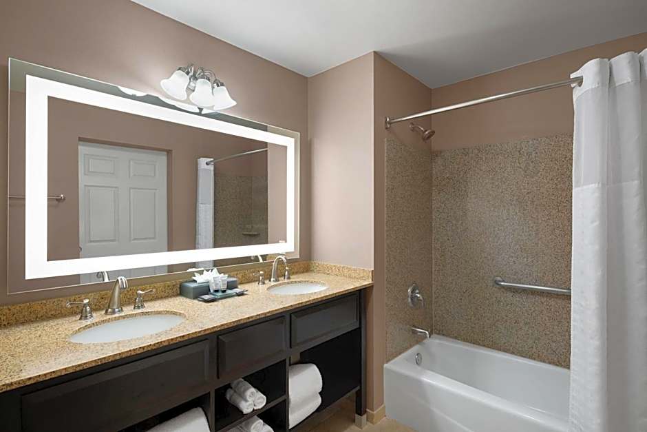 La Quinta Inn & Suites by Wyndham Paso Robles