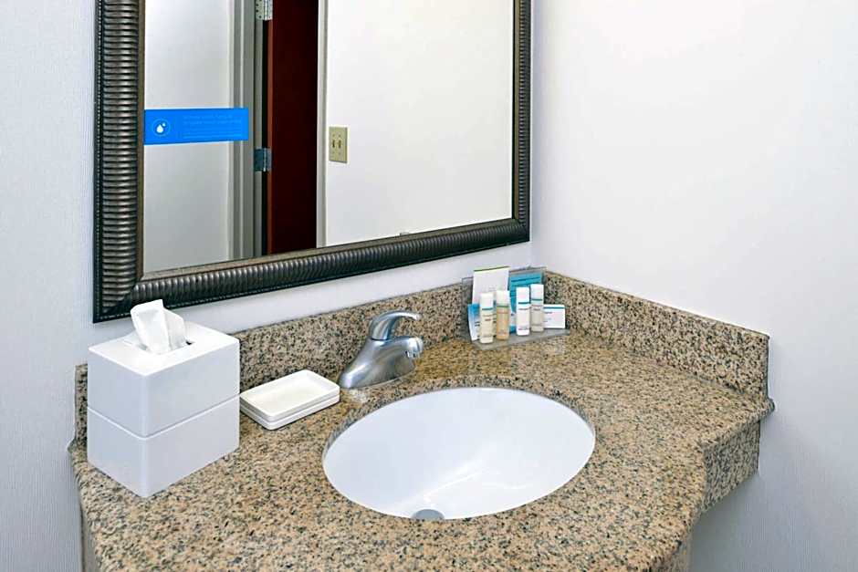 Hampton Inn By Hilton & Suites Wilmington