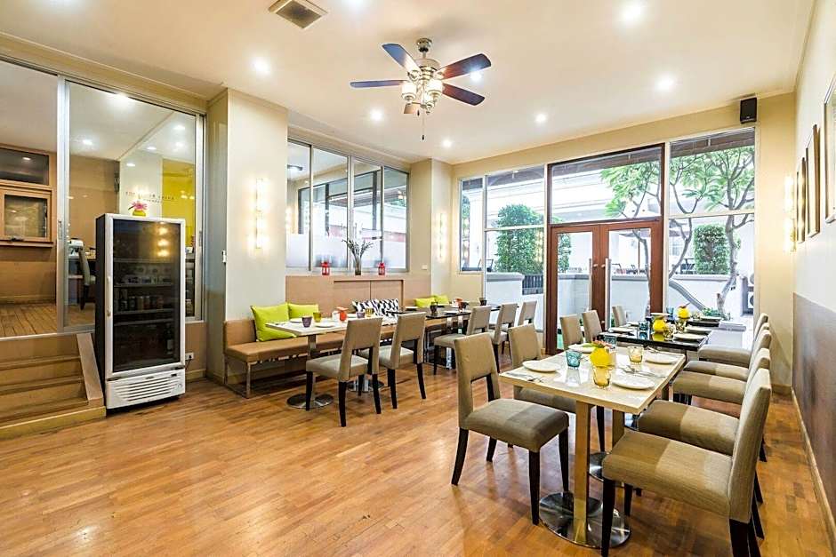 Asoke Residence Sukhumvit by UHG