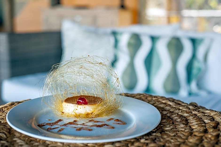 Ghoha Hills Savuti Lodge