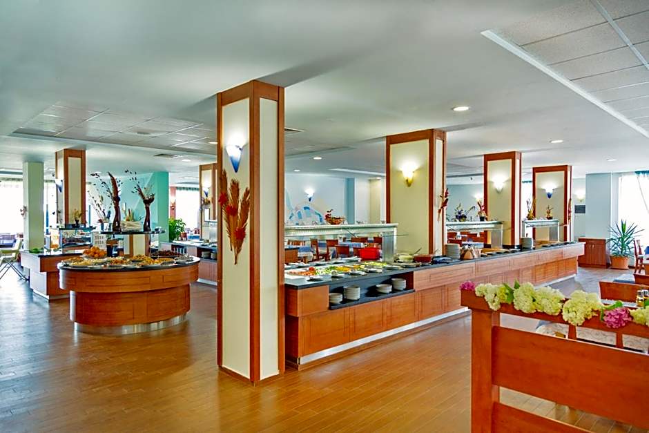 Hotel Perla Beach Club - All Inclusive