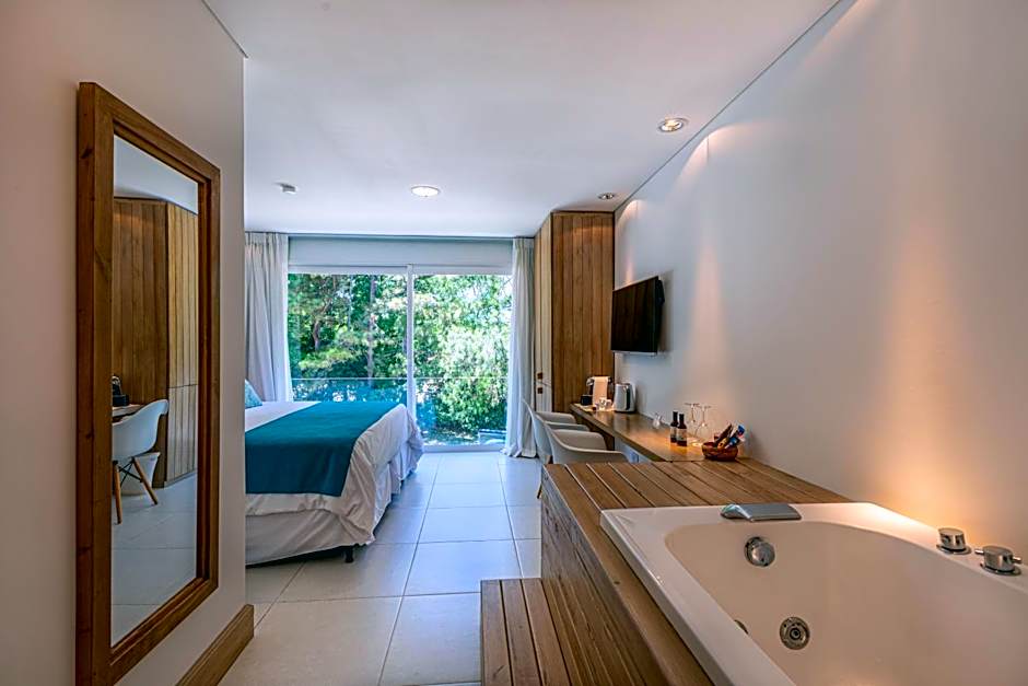 Live Hotel Boutique (Adults only)