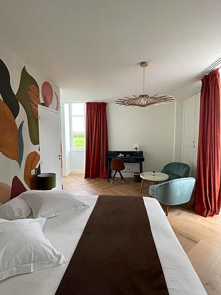 Hôtel & Restaurant - Le Manoir des Cèdres - piscine extérieure et climatisation