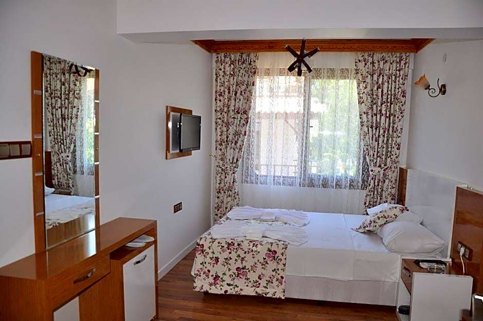 MANDALİN AKYAKA