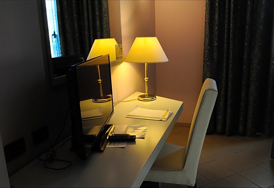 Euro Hotel