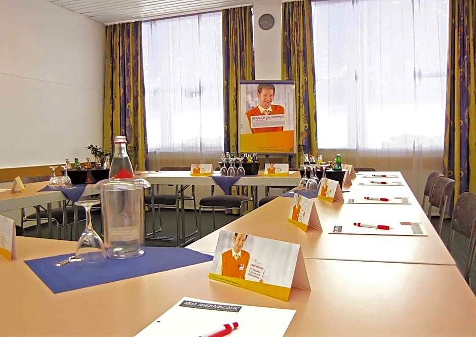 ibis Paderborn City