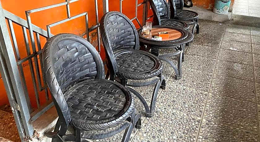 OYO Life 93407 Kos Sweta