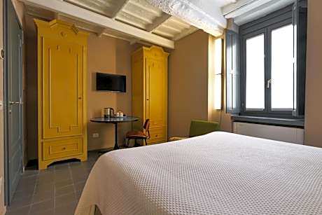 Superior Deluxe Double Room with Canal View - Annex