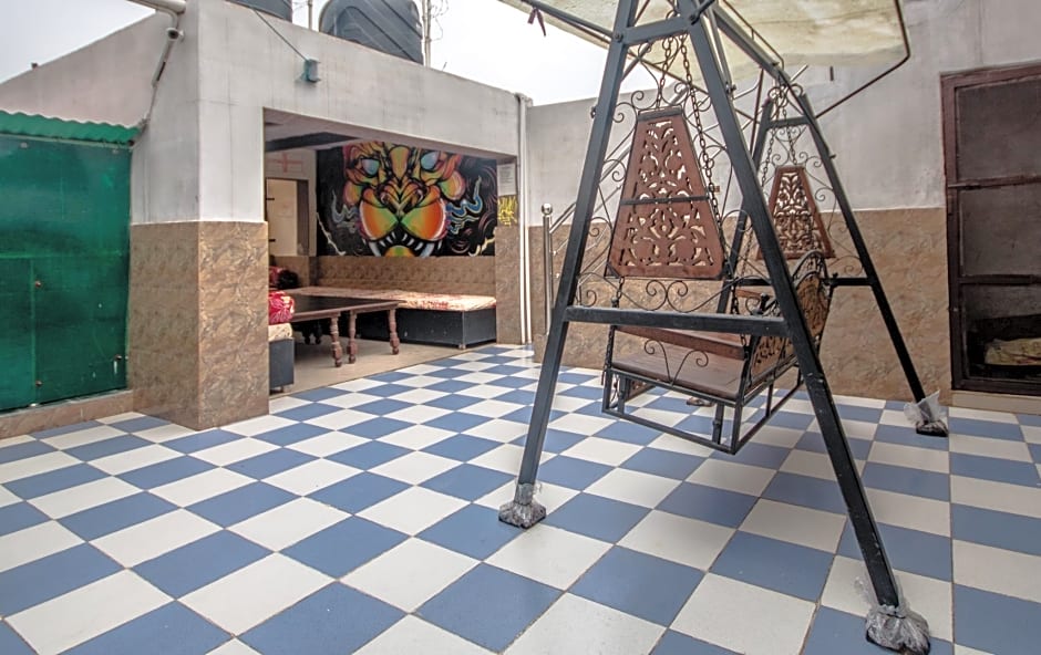 Friends Guest House and Hostel