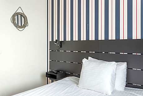 1 Double Bed Non-Smoking High Speed Internet Access Full Breakfast