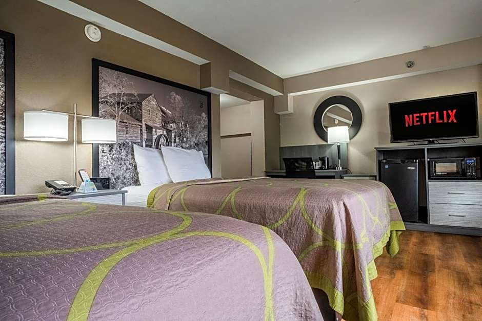 Super 8 by Wyndham Downtown Gatlinburg at Convention Center