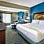 La Quinta Inn & Suites by Wyndham Niagara Falls