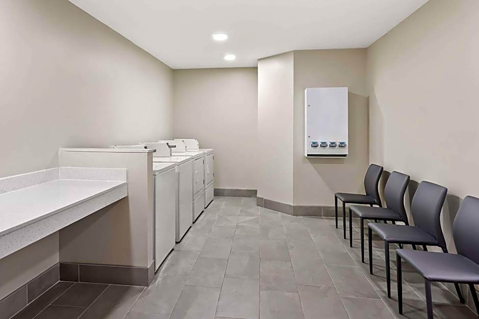 Comfort Inn & Suites Salt Lake City I-80 I-15 Downtown