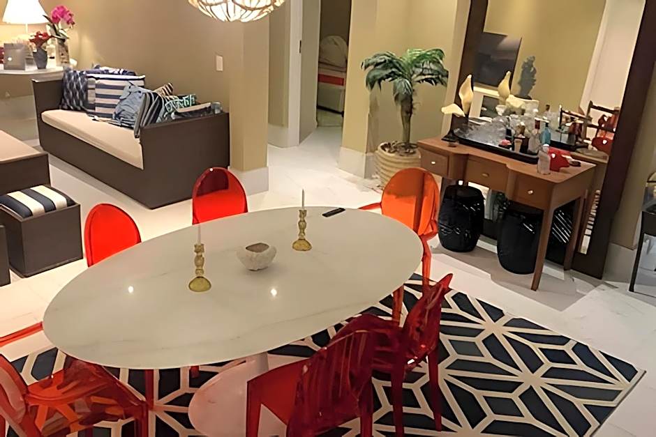 Beira mar alto padrão!