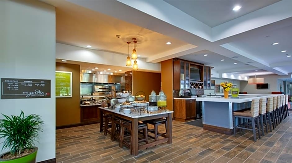 Hilton Garden Inn Benton Harbor