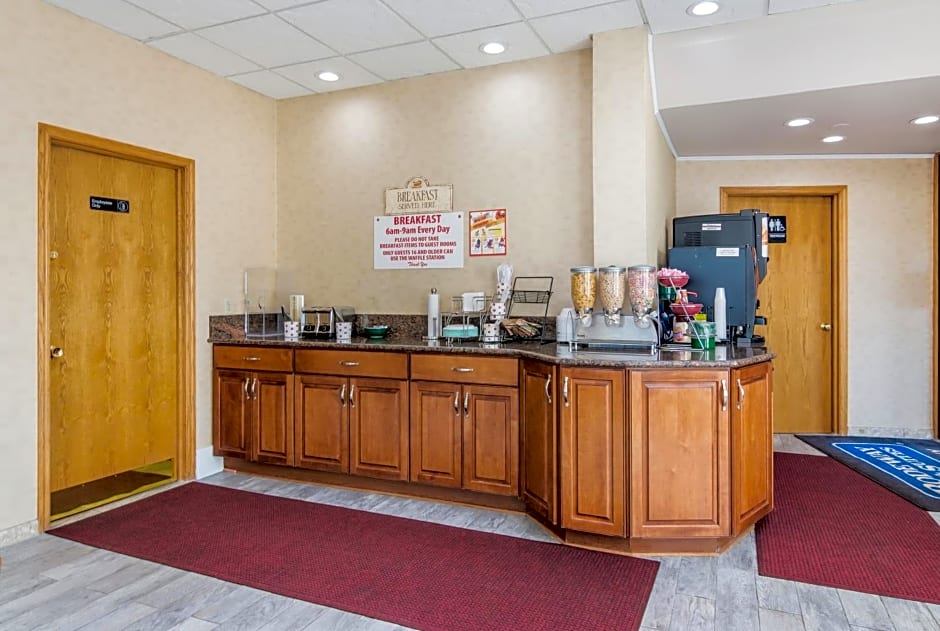 Rodeway Inn & Suites Weedsport NY