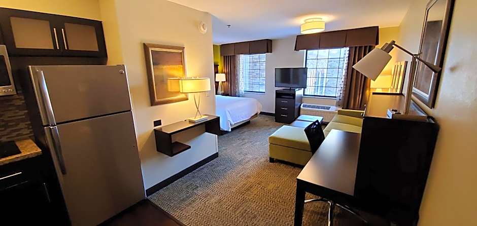 Staybridge Suites : Eau Claire - Altoona By IHG