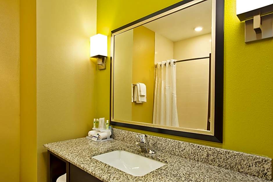 Holiday Inn Express Hastings By IHG