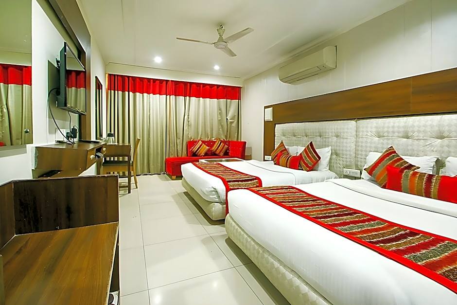 Diamond Plaza Hotel