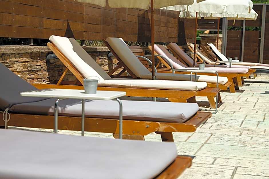 Anastazia Luxury Suites & Spa