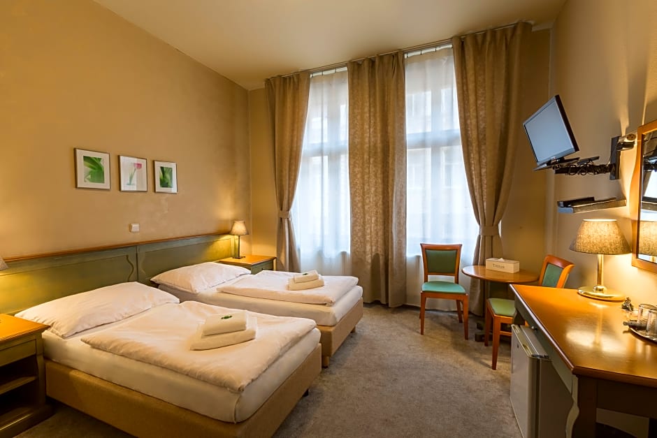 Photo 1 of 7 of Standard 1 Double Bed or 2 Beds