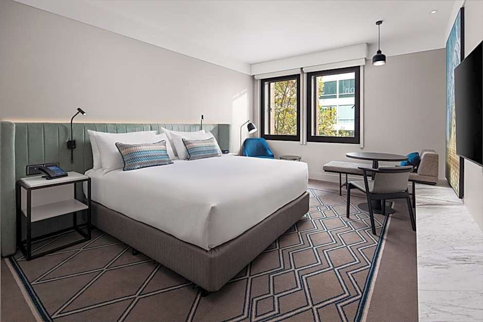 Hilton Melbourne Little Queen Street