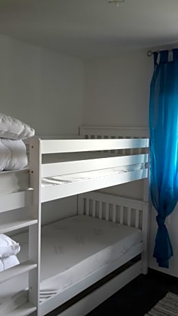 Two-Bedroom Apartment-Annex