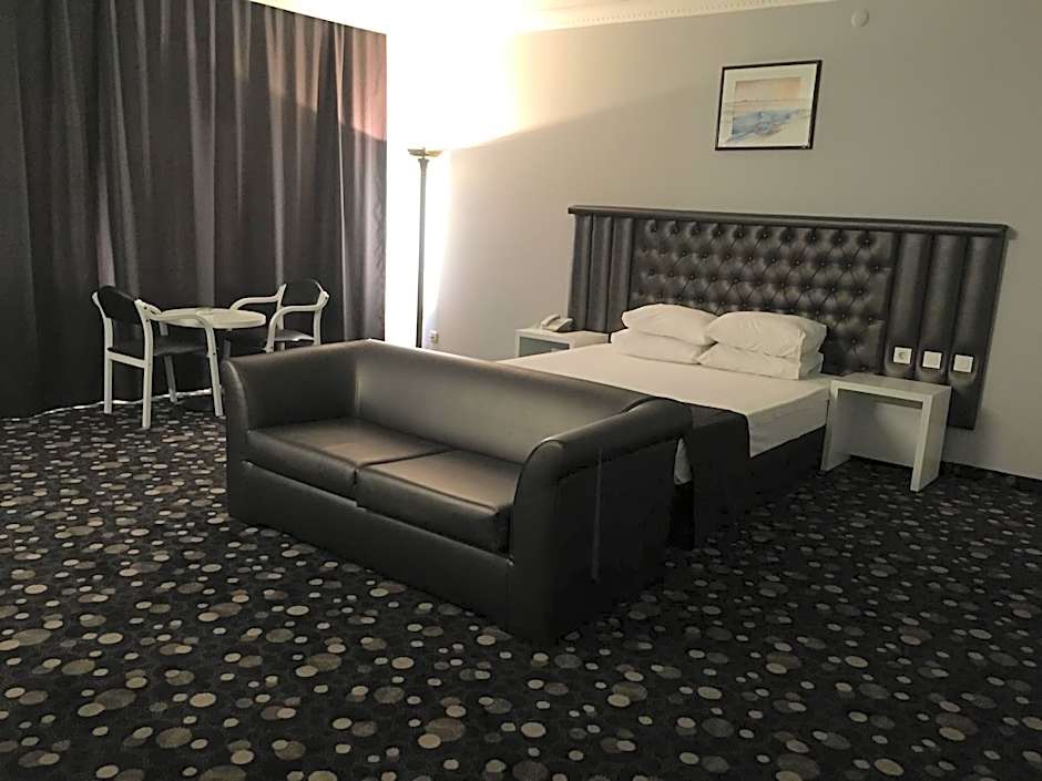 Hotel Eken Prestige