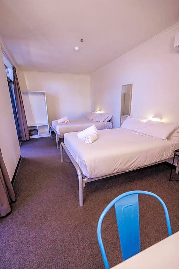YHA Adelaide Central