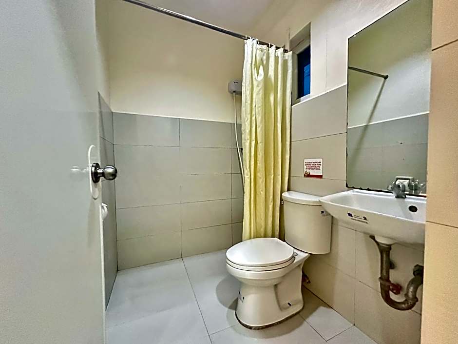 Travelbee Capitol Inn