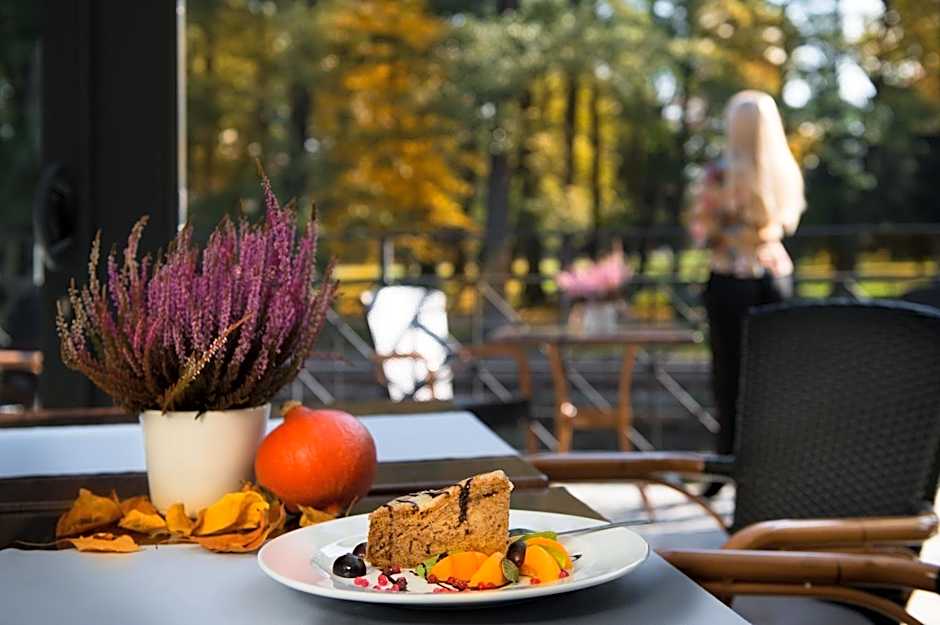 Hotel Nad Pisą