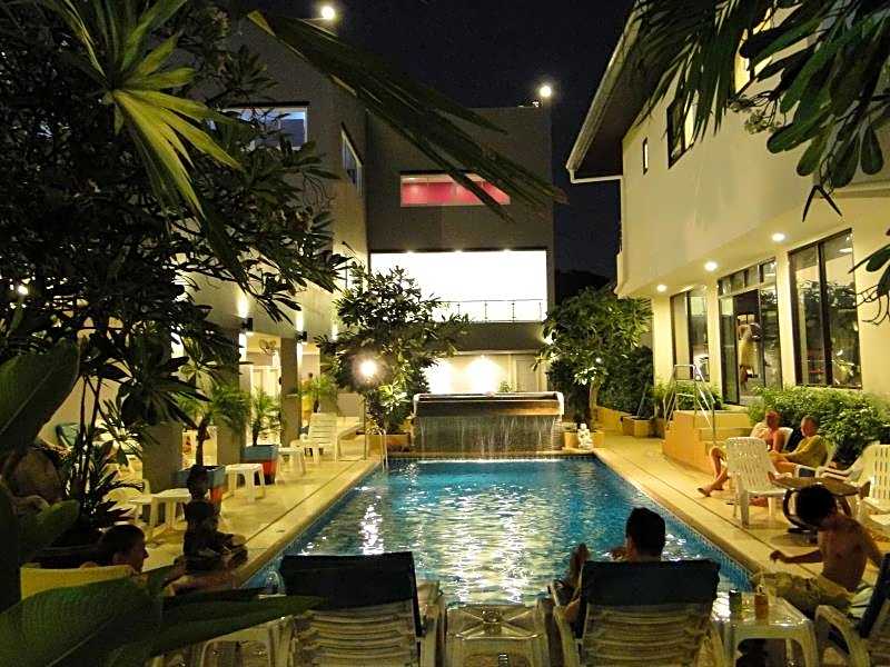 Sansuk Gay Sauna and Guesthouse