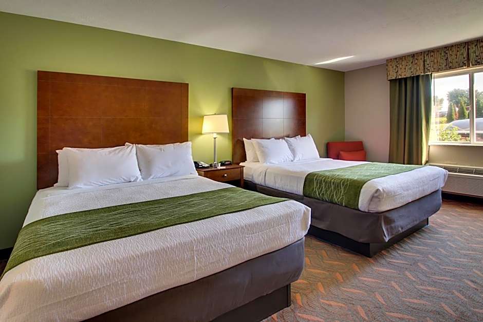 Greenfield Inn & Suites Elizabethtown, KY I65 Exit 94