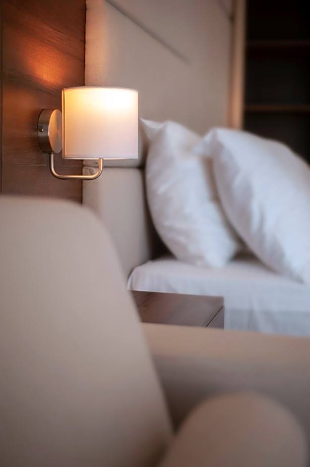 Hotel Twelve by Aycon